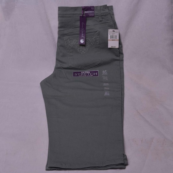 Amanda Jeans by Gloria Vanderbilt - Picture 2 of 4